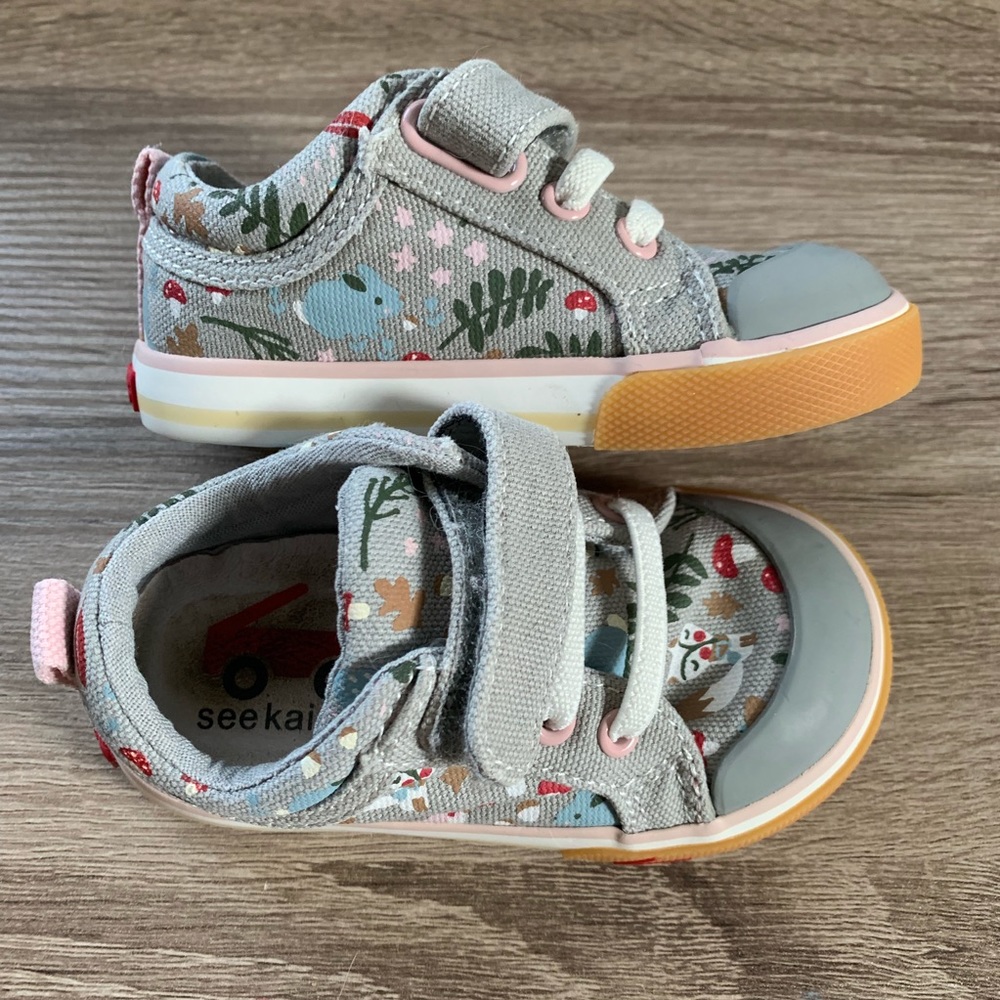 See Kai Run Girl’s sneakers, size 5